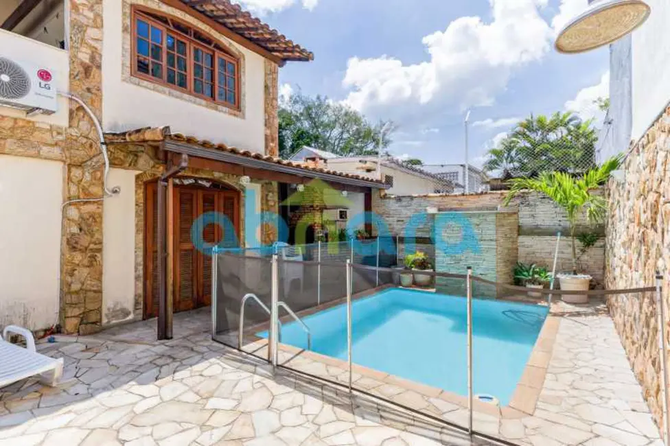 Foto 9 de Casa de Condomínio com 4 quartos à venda, 380m2 em Rio De Janeiro - RJ