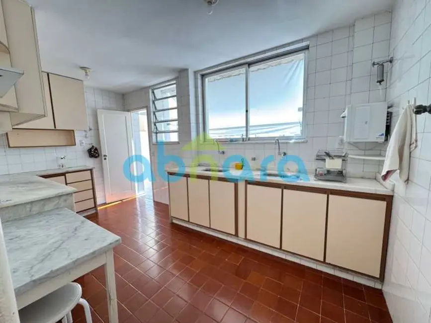 Foto 6 de Apartamento com 3 quartos à venda, 190m2 em Rio De Janeiro - RJ