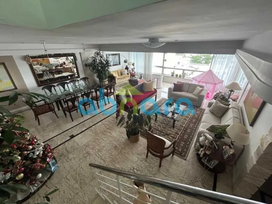 Foto 3 de Cobertura com 5 quartos à venda, 320m2 em Rio De Janeiro - RJ
