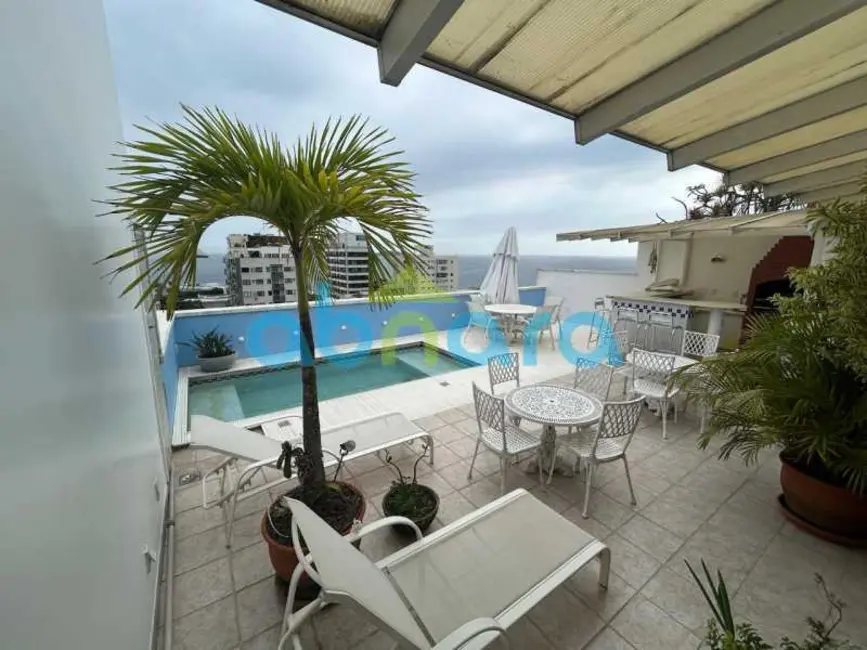 Foto 2 de Cobertura com 5 quartos à venda, 320m2 em Rio De Janeiro - RJ