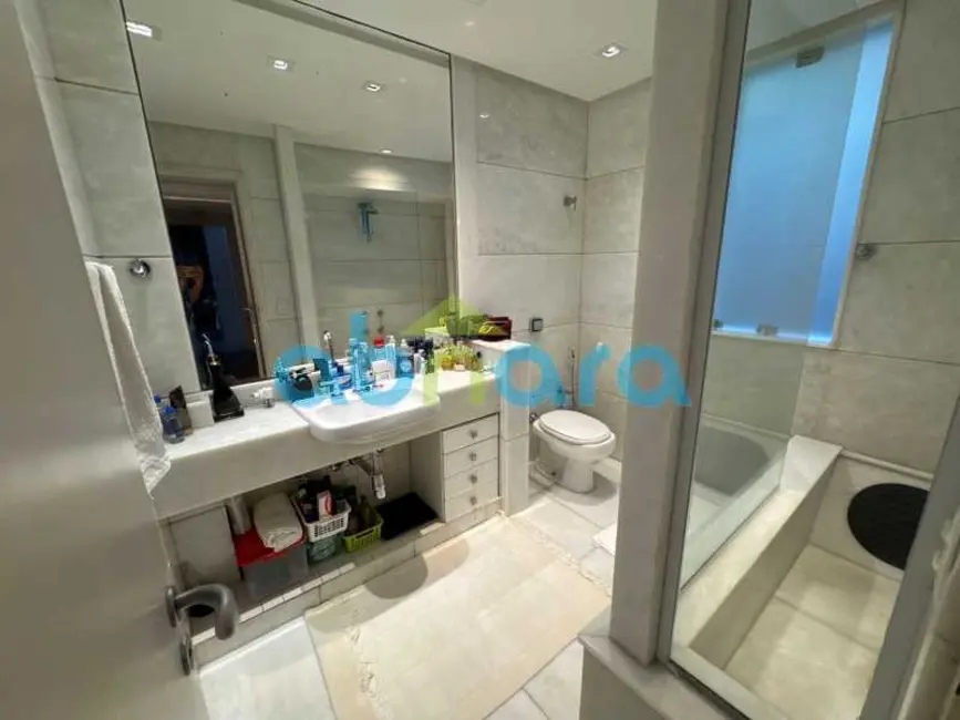 Foto 9 de Cobertura com 3 quartos à venda, 251m2 em Rio De Janeiro - RJ