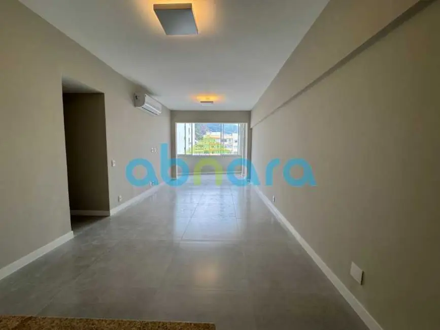 Foto 2 de Apartamento com 3 quartos à venda, 130m2 em Rio De Janeiro - RJ