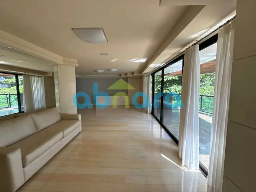 Foto 6 de Apartamento com 3 quartos à venda, 210m2 em Rio De Janeiro - RJ