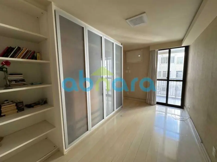 Foto 8 de Apartamento com 3 quartos à venda, 210m2 em Rio De Janeiro - RJ