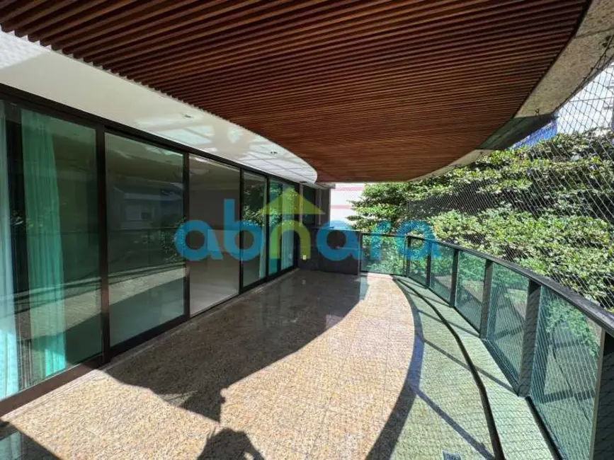 Foto 2 de Apartamento com 3 quartos à venda, 210m2 em Rio De Janeiro - RJ