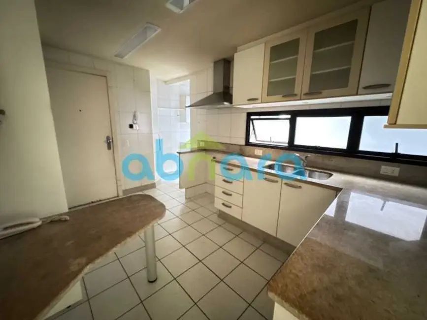 Foto 7 de Apartamento com 3 quartos à venda, 210m2 em Rio De Janeiro - RJ