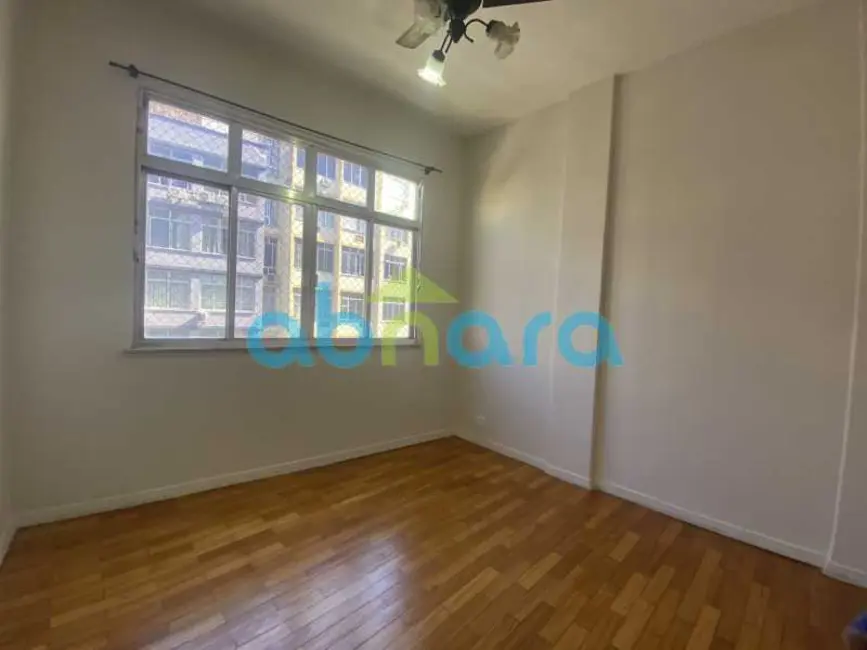 Foto 2 de Apartamento com 2 quartos à venda, 70m2 em Rio De Janeiro - RJ