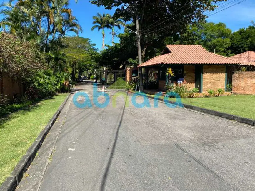Terreno / Lote à venda em Rio De Janeiro - RJ - imagem 2 Foto 2 de Terreno / Lote à venda em Rio De Janeiro - RJ