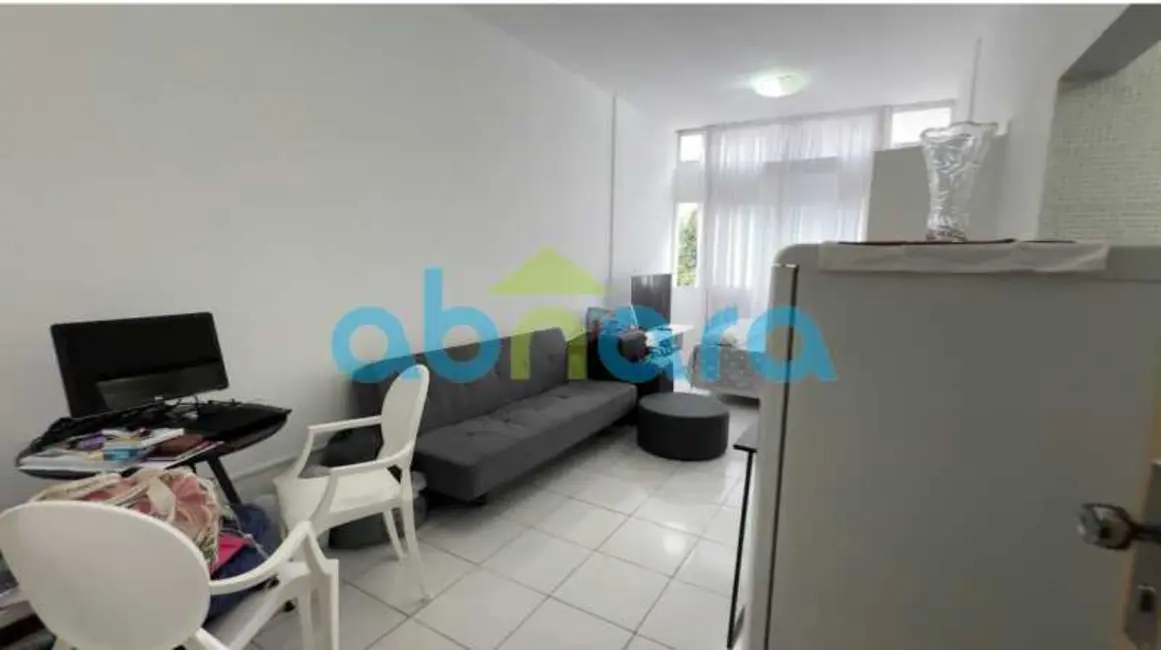 Apartamento com 1 quarto à venda, 30m2 em Rio De Janeiro - RJ - imagem 2 Foto 2 de Apartamento com 1 quarto à venda, 30m2 em Rio De Janeiro - RJ
