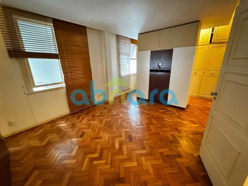 Apartamento com 4 quartos à venda, 190m2 em Rio De Janeiro - RJ - imagem 7 Foto 7 de Apartamento com 4 quartos à venda, 190m2 em Rio De Janeiro - RJ