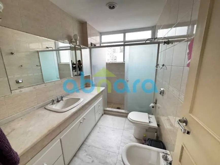 Foto 9 de Apartamento com 4 quartos à venda, 202m2 em Rio De Janeiro - RJ