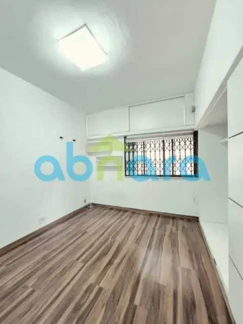 Apartamento com 3 quartos à venda, 144m2 em Rio De Janeiro - RJ - imagem 3 Foto 3 de Apartamento com 3 quartos à venda, 144m2 em Rio De Janeiro - RJ