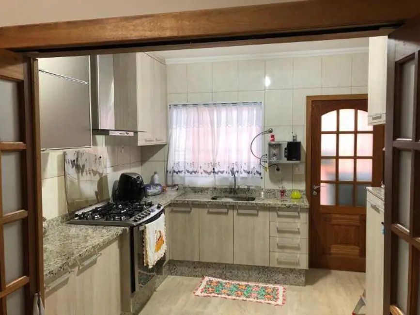 Foto 5 de Sobrado com 3 quartos à venda, 180m2 em Vila Ivone, São Paulo - SP