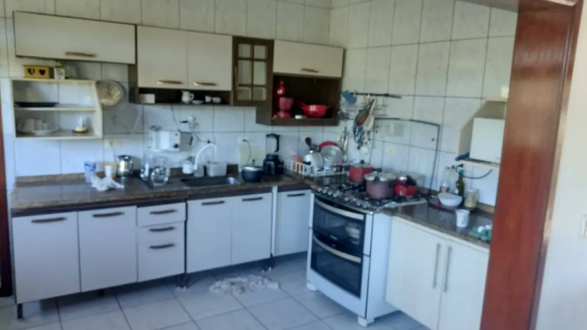 Foto 4 de Casa de Condomínio com 3 quartos à venda, 330m2 em Arujá Country Club, Aruja - SP