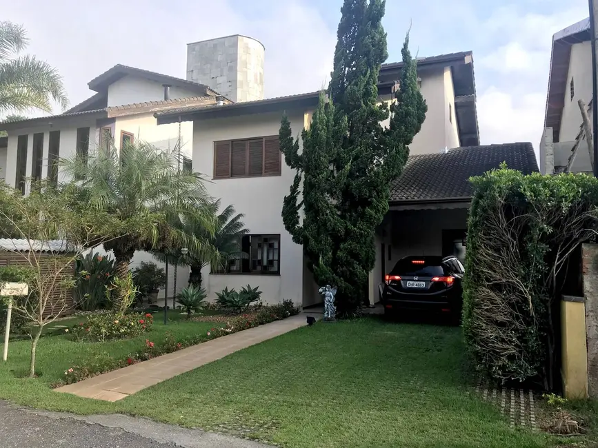 Foto 1 de Casa de Condomínio com 3 quartos à venda, 320m2 em Parque Residencial Itapeti, Mogi Das Cruzes - SP