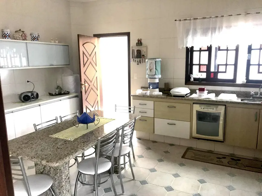 Foto 9 de Casa de Condomínio com 3 quartos à venda, 320m2 em Parque Residencial Itapeti, Mogi Das Cruzes - SP