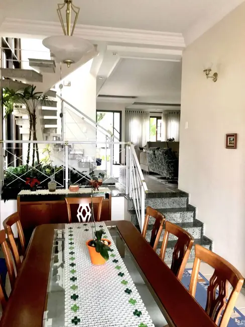 Foto 6 de Casa de Condomínio com 3 quartos à venda, 320m2 em Parque Residencial Itapeti, Mogi Das Cruzes - SP