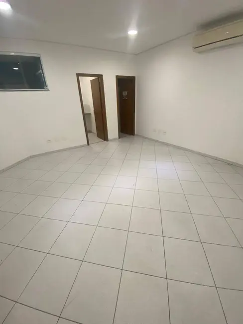 Foto 5 de Sala Comercial para alugar, 30m2 em Vila Nova Manchester, São Paulo - SP
