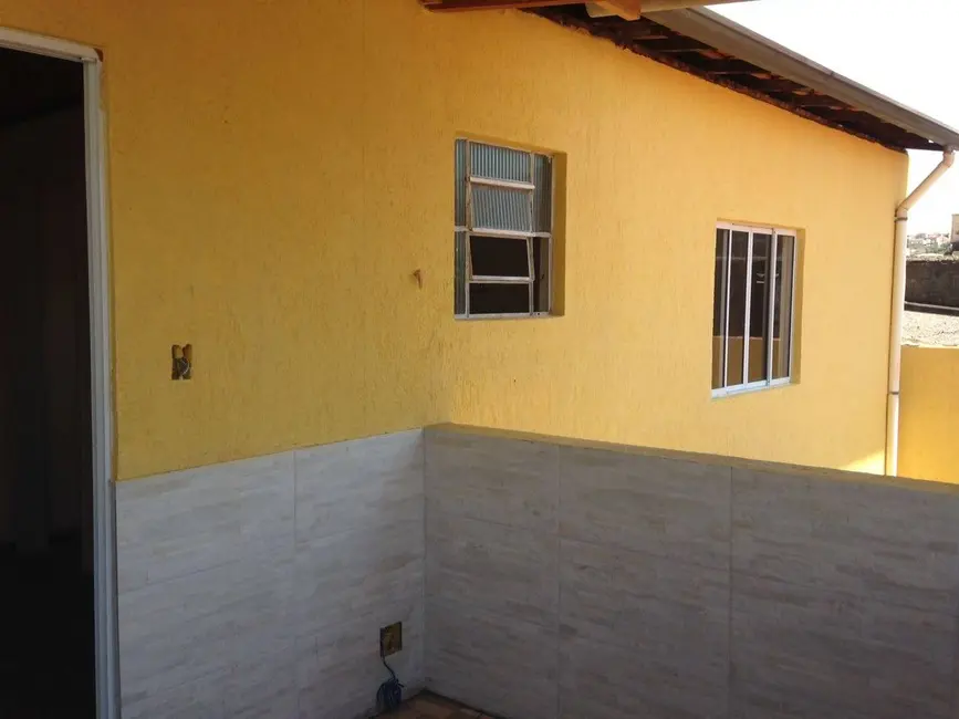 Foto 2 de Casa com 3 quartos à venda, 150m2 em Vila Santa Clara, São Paulo - SP