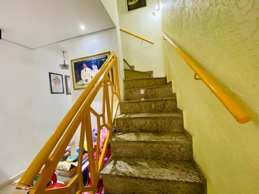 Sobrado com 3 quartos à venda, 180m2 em Jardim Nossa Senhora do Carmo, São Paulo - SP - imagem 5 Foto 5 de Sobrado com 3 quartos à venda, 180m2 em Jardim Nossa Senhora do Carmo, São Paulo - SP