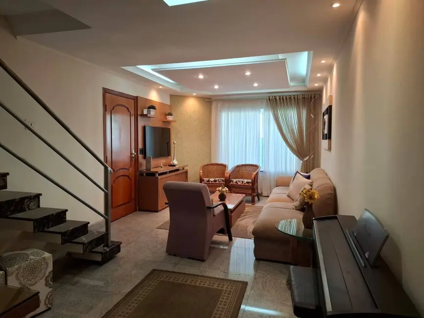 Foto 2 de Casa com 3 quartos à venda, 216m2 em Jardim Textil, São Paulo - SP