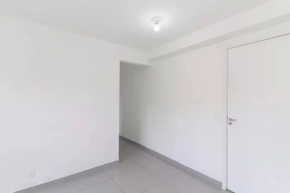 Foto 3 de Apartamento com 2 quartos para alugar, 40m2 em Jardim Helian, São Paulo - SP