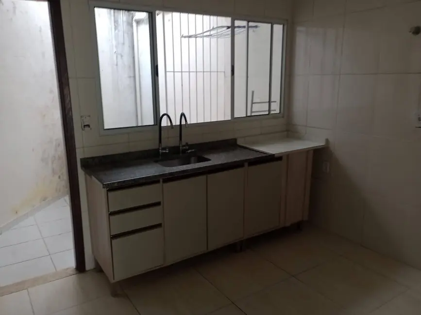 Casa com 3 quartos para alugar, 92m2 em Vila Carrão, São Paulo - SP - imagem 7 Foto 7 de Casa com 3 quartos para alugar, 92m2 em Vila Carrão, São Paulo - SP