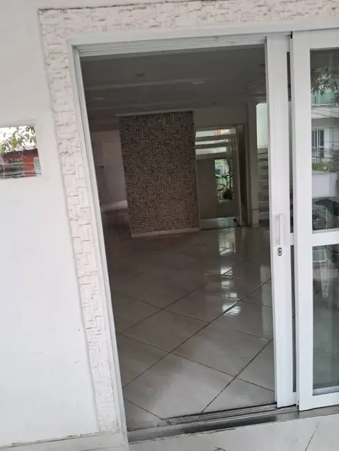 Casa com 3 quartos para alugar, 105m2 em Parque Savoy City, São Paulo - SP - imagem 2 Foto 2 de Casa com 3 quartos para alugar, 105m2 em Parque Savoy City, São Paulo - SP
