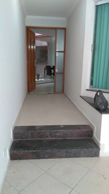 Foto 2 de Sobrado com 3 quartos para alugar, 150m2 em Vila Gomes Cardim, São Paulo - SP