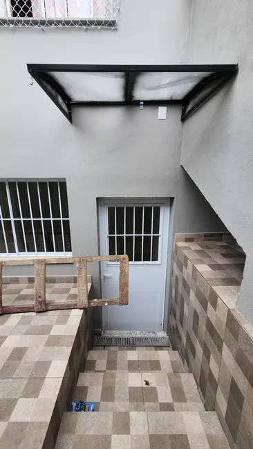 Foto 2 de Casa com 2 quartos para alugar, 60m2 em Jardim Fernandes, São Paulo - SP