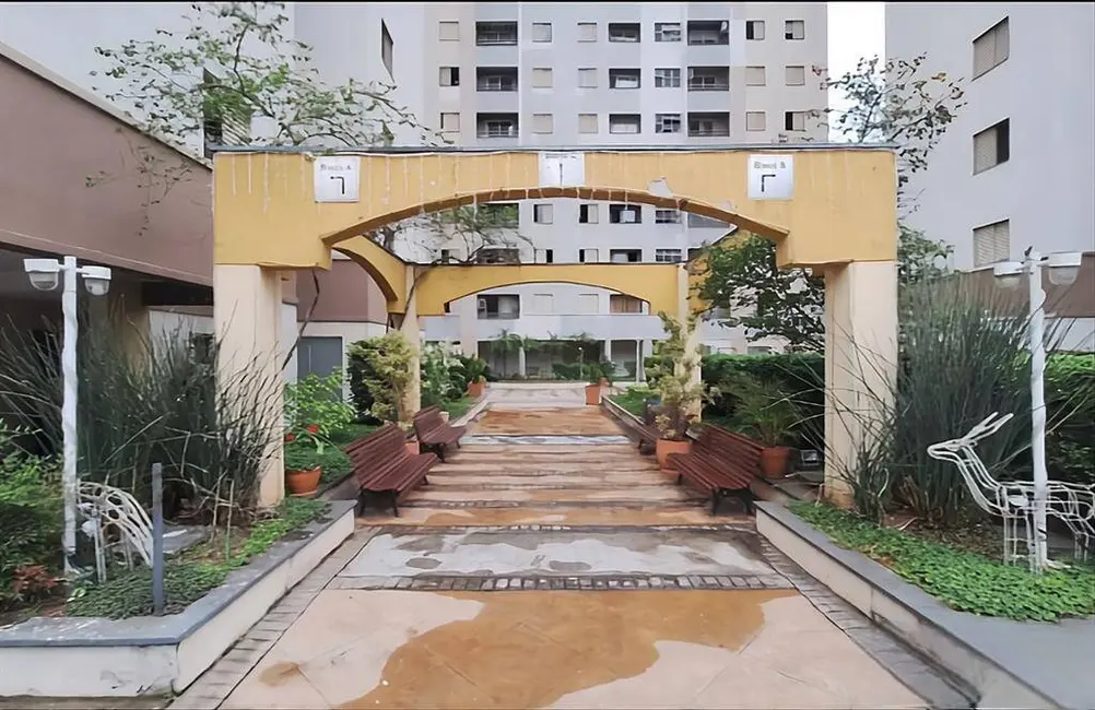 Foto 3 de Apartamento com 3 quartos para alugar, 65m2 em Barra Funda, São Paulo - SP