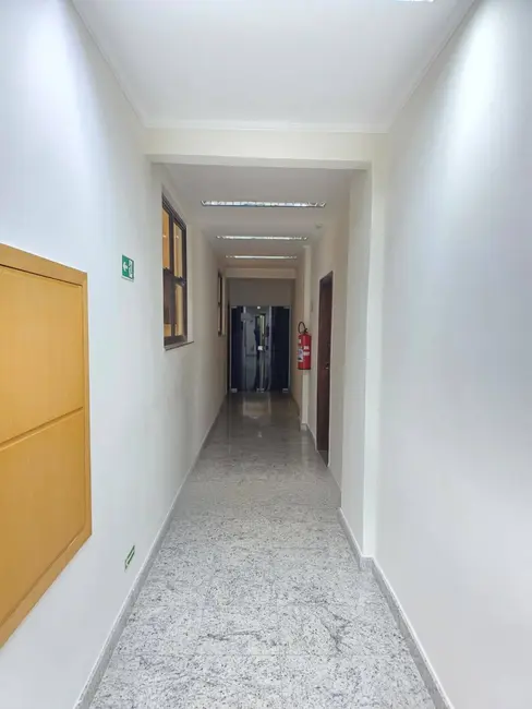 Sala Comercial para alugar, 120m2 em Centro, São Paulo - SP - imagem 2 Foto 2 de Sala Comercial para alugar, 120m2 em Centro, São Paulo - SP