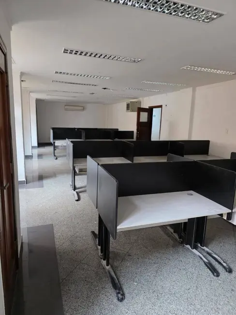 Sala Comercial para alugar, 120m2 em Centro, São Paulo - SP - imagem 4 Foto 4 de Sala Comercial para alugar, 120m2 em Centro, São Paulo - SP