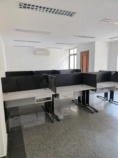 Sala Comercial para alugar, 120m2 em Centro, São Paulo - SP - imagem 6 Foto 6 de Sala Comercial para alugar, 120m2 em Centro, São Paulo - SP