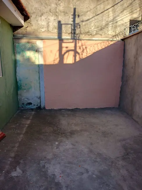 Casa com 1 quarto para alugar, 50m2 em Vila Antonieta, São Paulo - SP - imagem 2 Foto 2 de Casa com 1 quarto para alugar, 50m2 em Vila Antonieta, São Paulo - SP