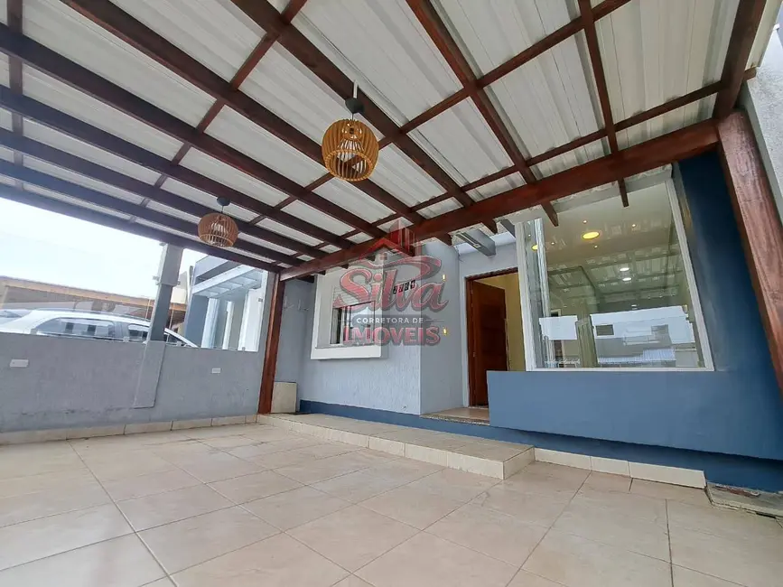 Foto 2 de Casa com 2 quartos à venda, 49m2 em Centro, Imbe - RS