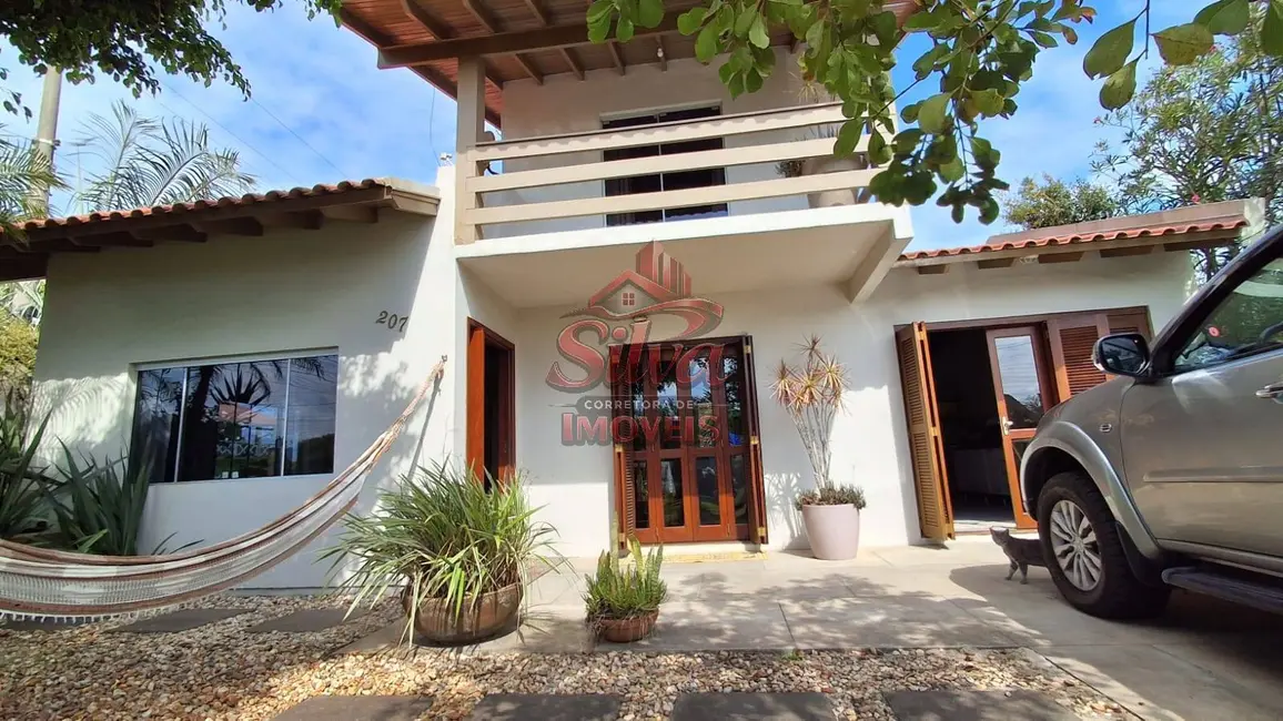 Foto 1 de Casa à venda, 345m2 em Imbe - RS
