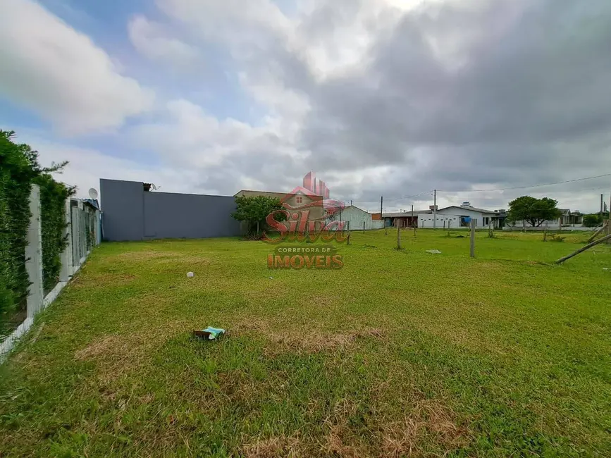 Foto 3 de Terreno / Lote à venda, 300m2 em Imbe - RS