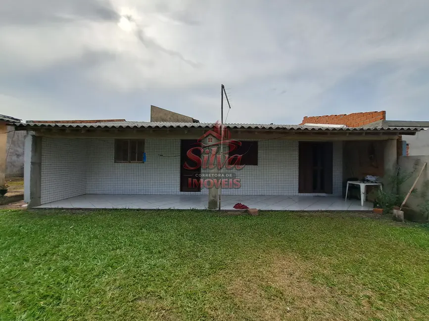 Foto 1 de Casa com 3 quartos à venda em Imbe - RS