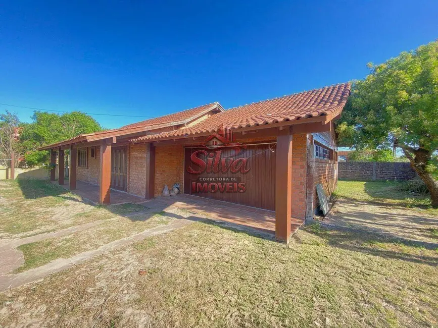 Foto 2 de Casa com 3 quartos à venda em Imbe - RS