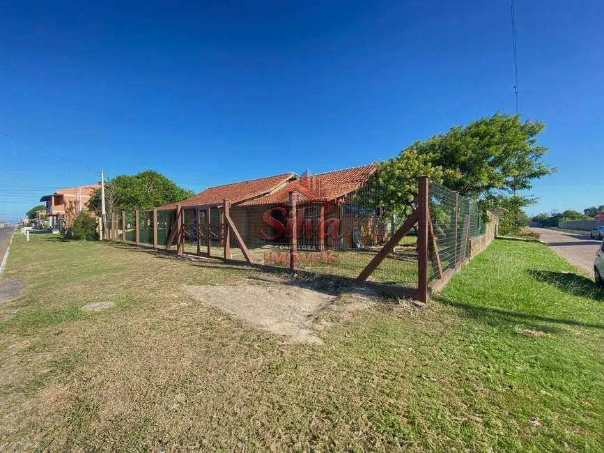 Foto 1 de Casa com 3 quartos à venda em Imbe - RS