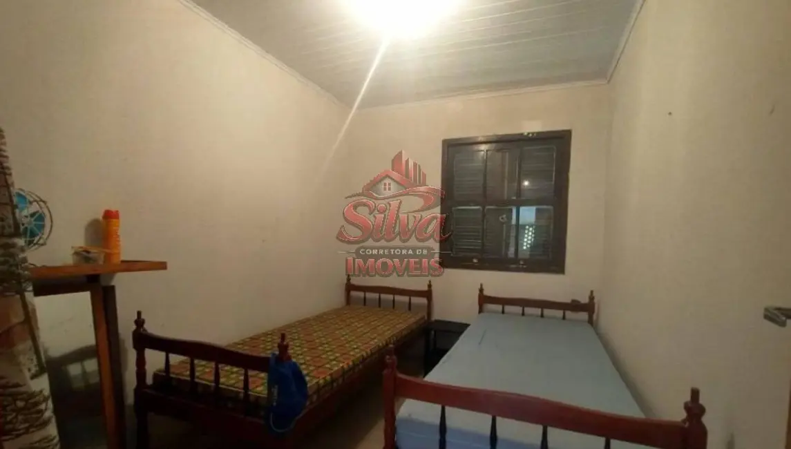 Foto 2 de Casa com 3 quartos à venda em Imbe - RS