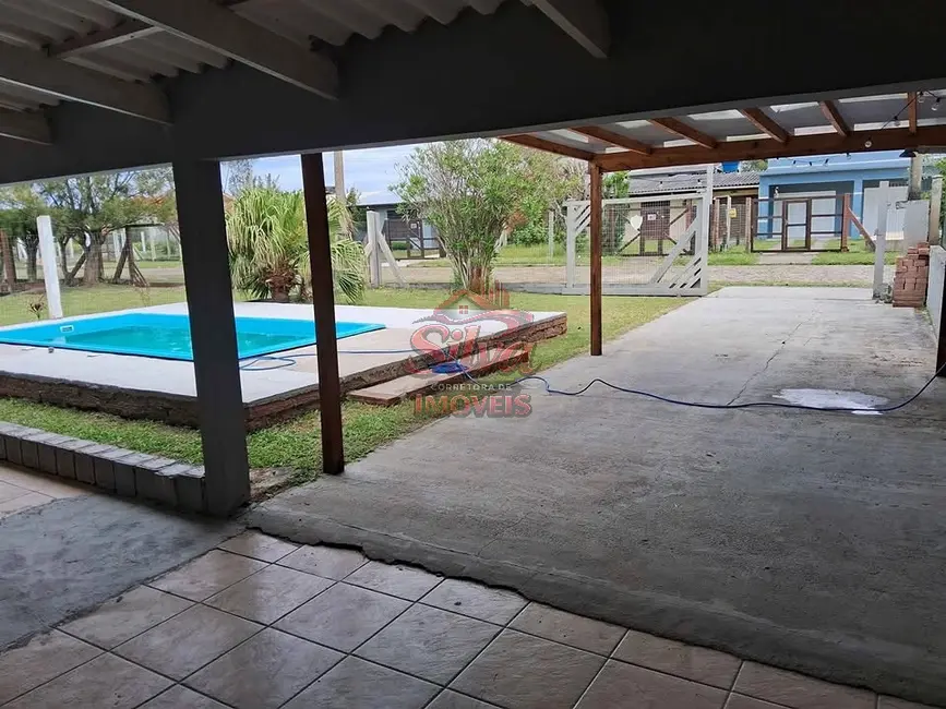 Foto 2 de Casa com 3 quartos à venda em Imbe - RS