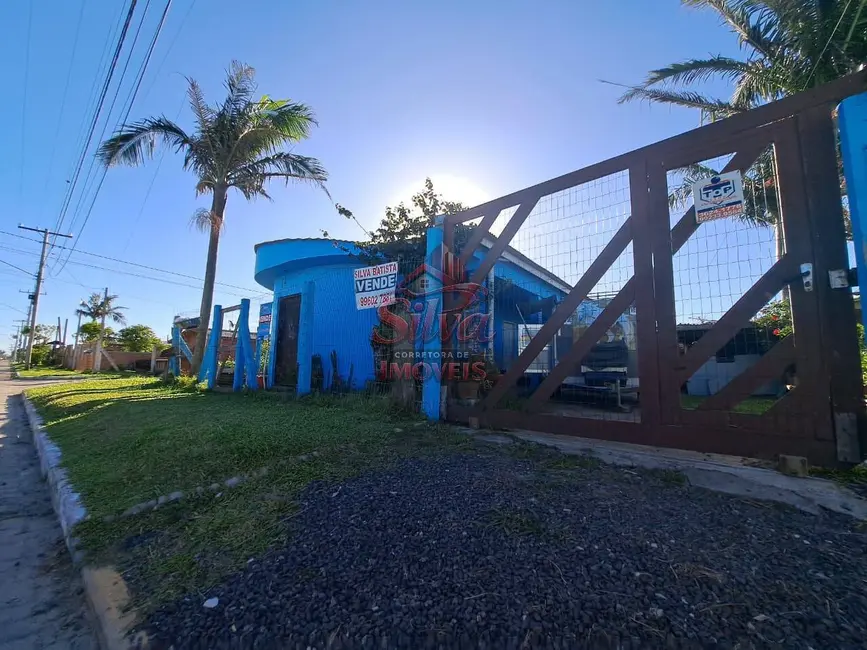 Foto 2 de Casa com 6 quartos à venda em Imbe - RS
