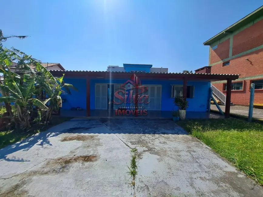 Foto 2 de Casa com 5 quartos à venda em Imbe - RS