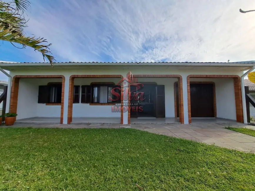 Foto 1 de Casa com 3 quartos à venda em Imbe - RS