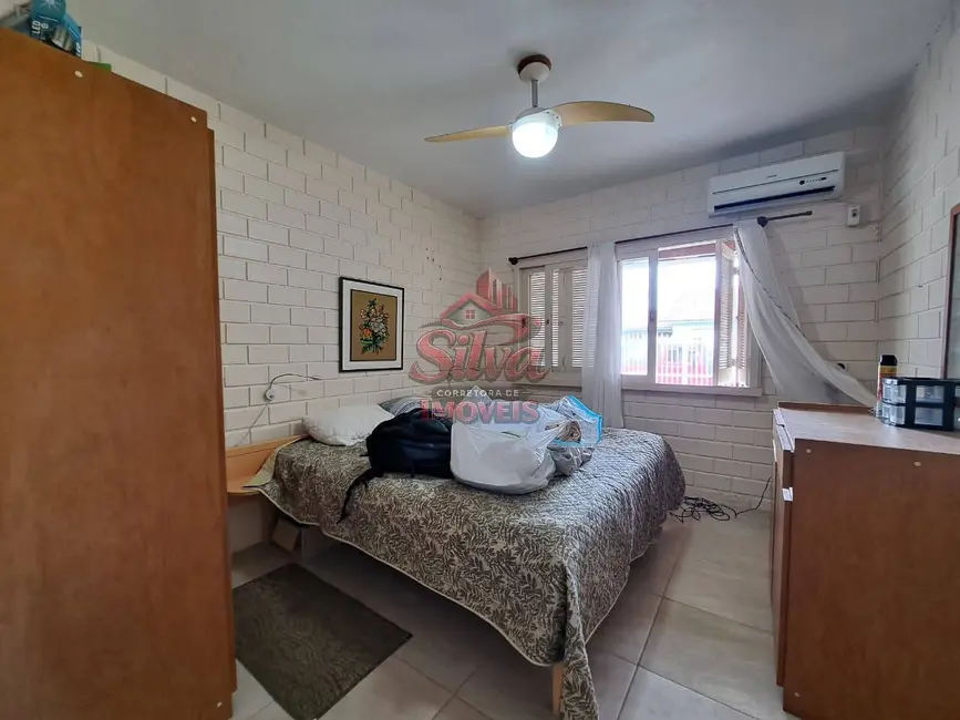Foto 3 de Casa com 4 quartos à venda em Imbe - RS