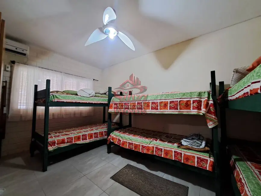 Foto 4 de Casa com 4 quartos à venda em Imbe - RS