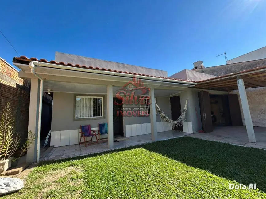Foto 1 de Casa com 3 quartos à venda em Imbe - RS