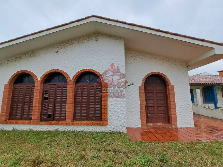 Foto 1 de Casa com 4 quartos à venda em Imbe - RS